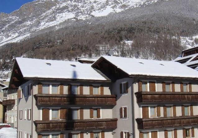 Casa Stefano E Lucia Aparthotel Bormio Bagian luar foto